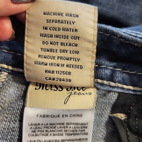 Miss Me Women's Adorned Signature Boot Jeans - Picture 11 of 14